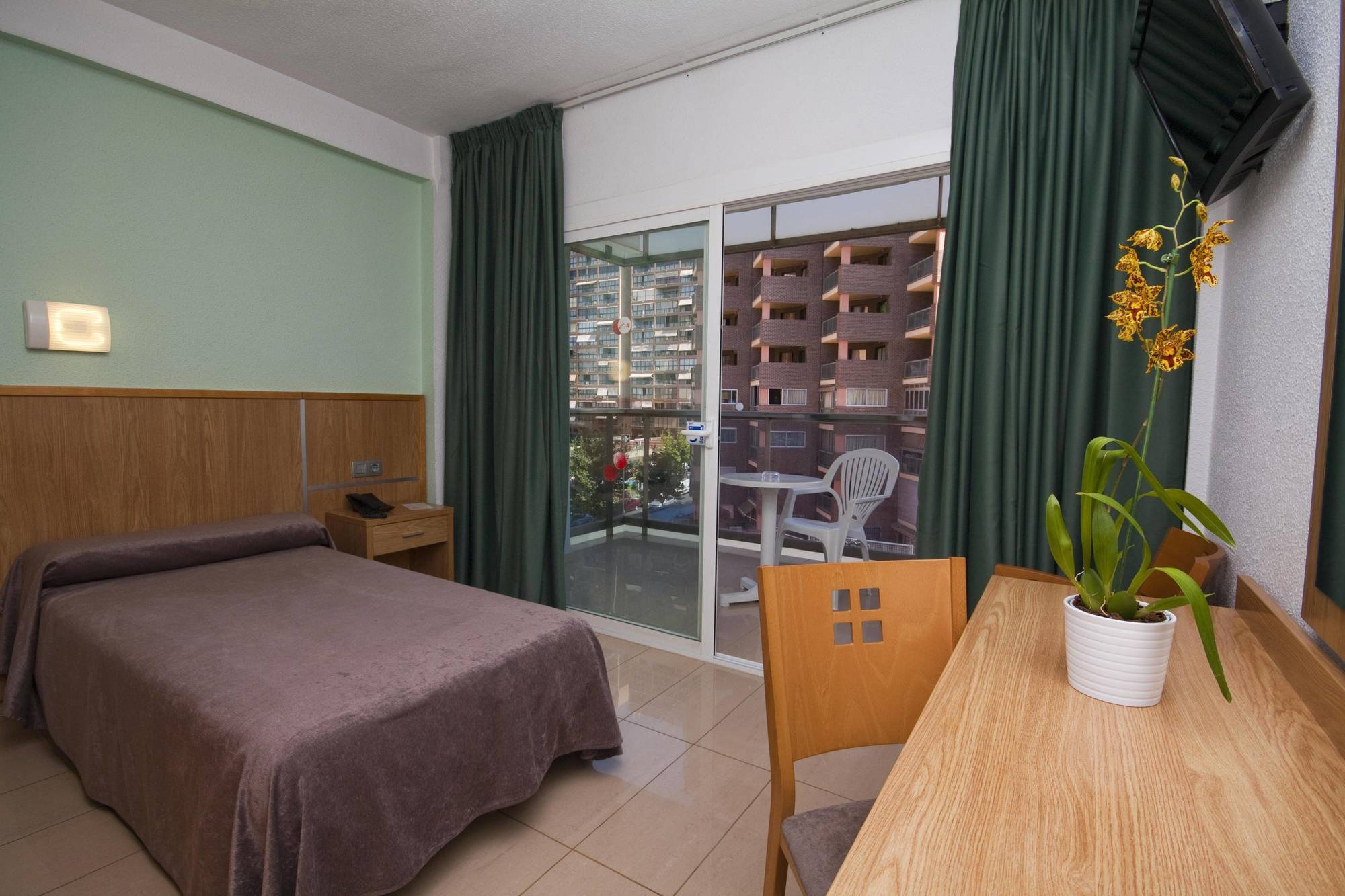 Hotel Perla Benidorm Ngoại thất bức ảnh